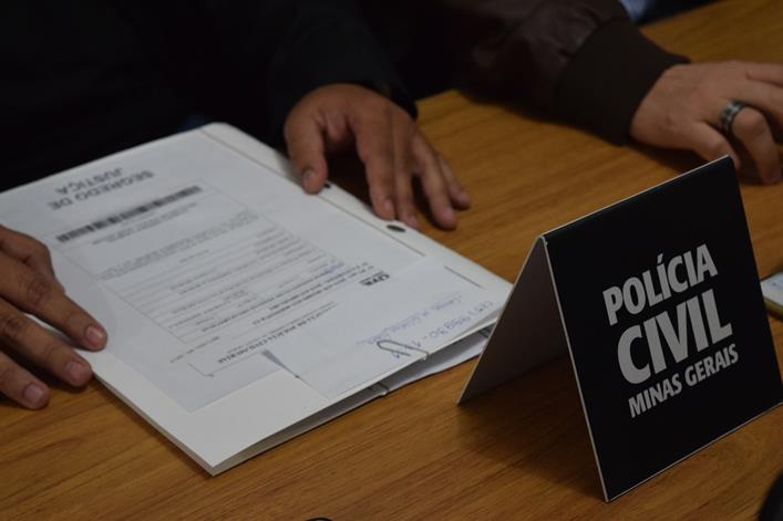 POLÍCIA CIVIL REALIZA COLETIVA PARA…