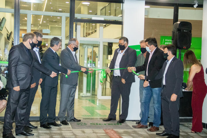 Sicredi inaugura agência em Leopoldina