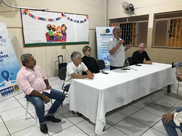 Gabinete Itinerante no bairro Santo…