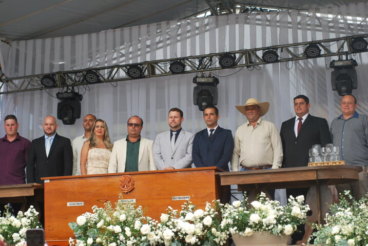 Ricardo Maia (PSD) e Gugu (PSDB), tomaram posse nesta quarta-feira (1º) como prefeito e Vice – prefeito de Vieiras