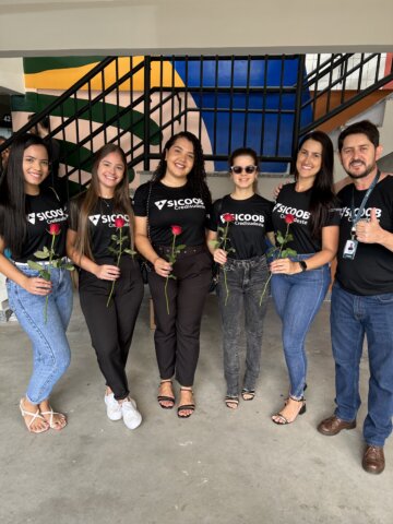 Sicoob Credisudeste celebra o Dia Internacional da Mulher com um belíssimo café da manhã no Mercado Municipal  