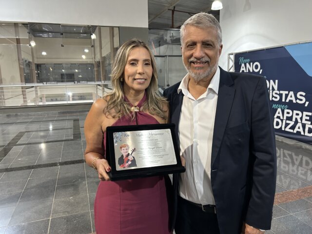 Srª Tatiana Rangel Viana, é homenageada do excelentíssimo vereador Afonso da Saúde 