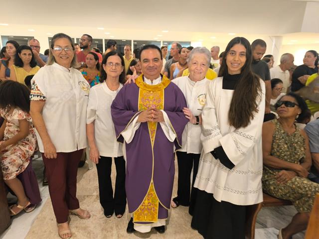 Igreja são José operário, da comunidade do Safira celebrou nesta Quarta-feira de Cinzas a sua primeira missa depois das obras.