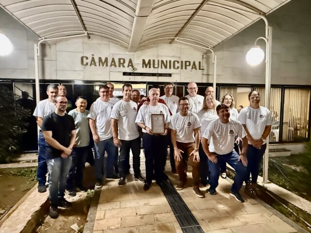 Francisco de Assis de Souza Júnior recebe Moção de Aplausos da Câmara de Muriaé por destaque nacional em transparência fiscal