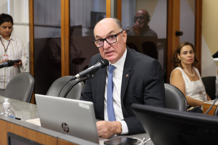 Lei do deputado Grego da Fundação garante orientação sobre