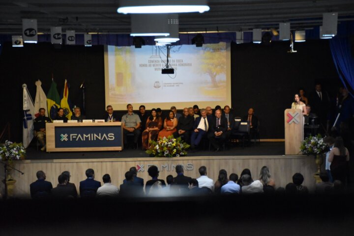 Muriaé reconhece 49 personalidades por suas histórias, trajetórias e contribuições para a comunidade